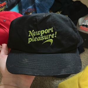 Vintage Newport pleasure snap back